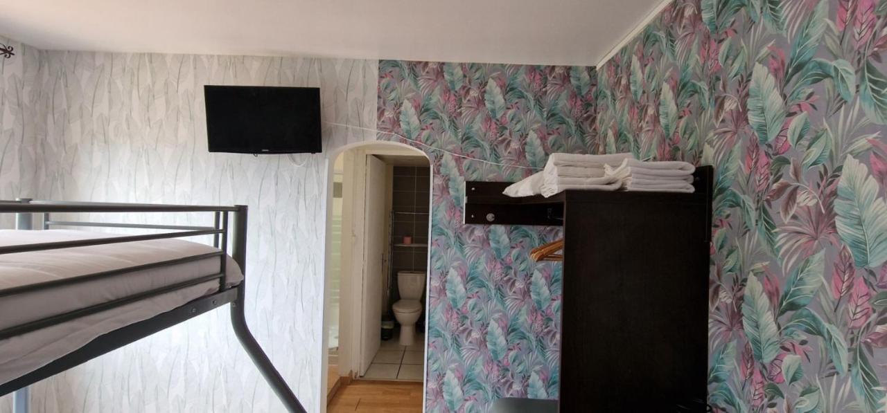 Hotel Les Rosiers ラ・ロシェル エクステリア 写真
