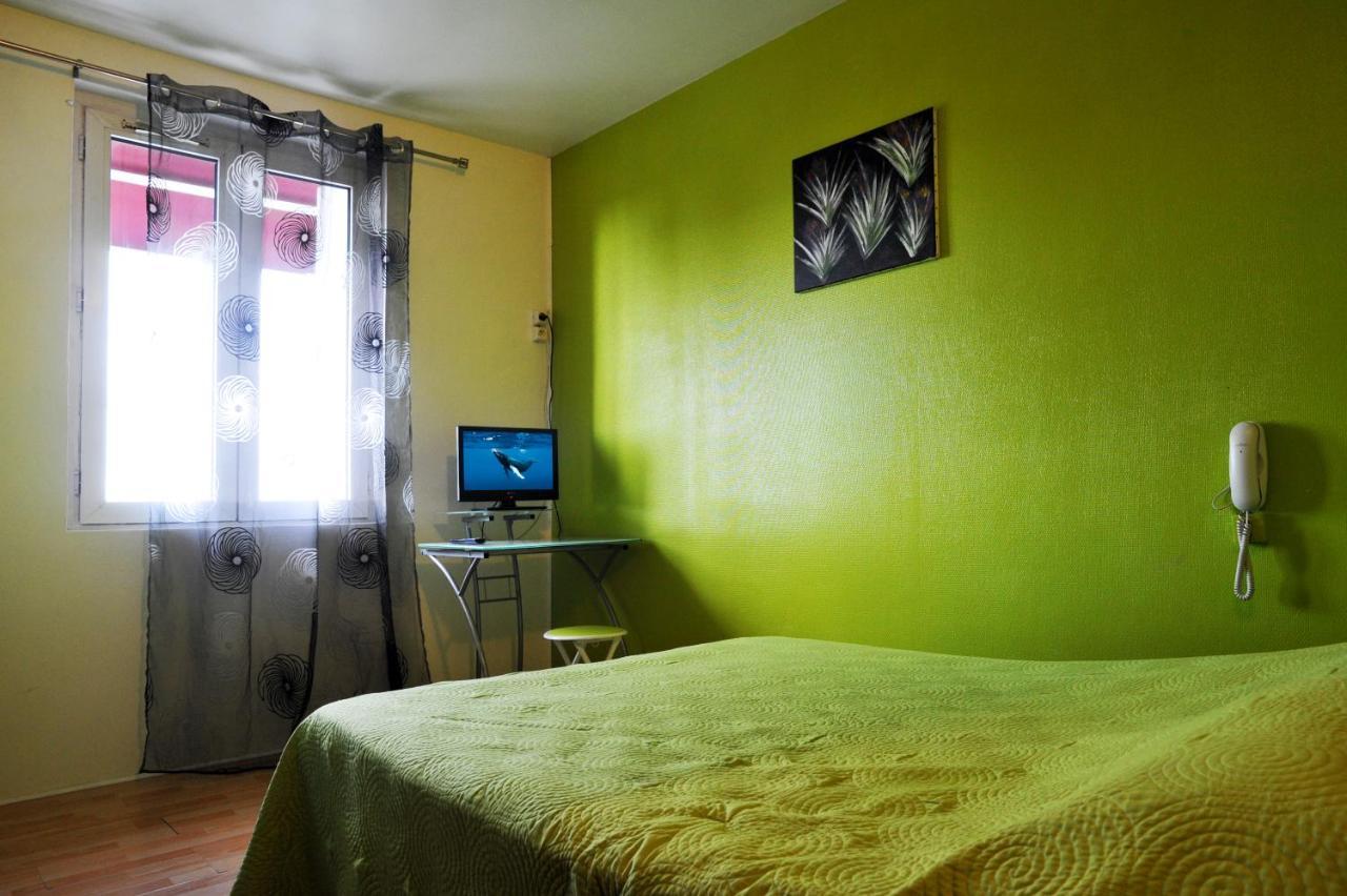 Hotel Les Rosiers ラ・ロシェル エクステリア 写真